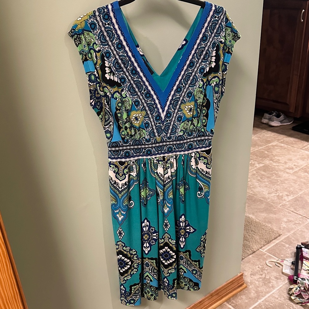 Elegant Multicolor V-Neck Dress